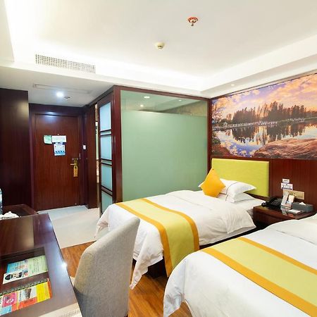 Ruide Hotel Yiwu  Exteriör bild