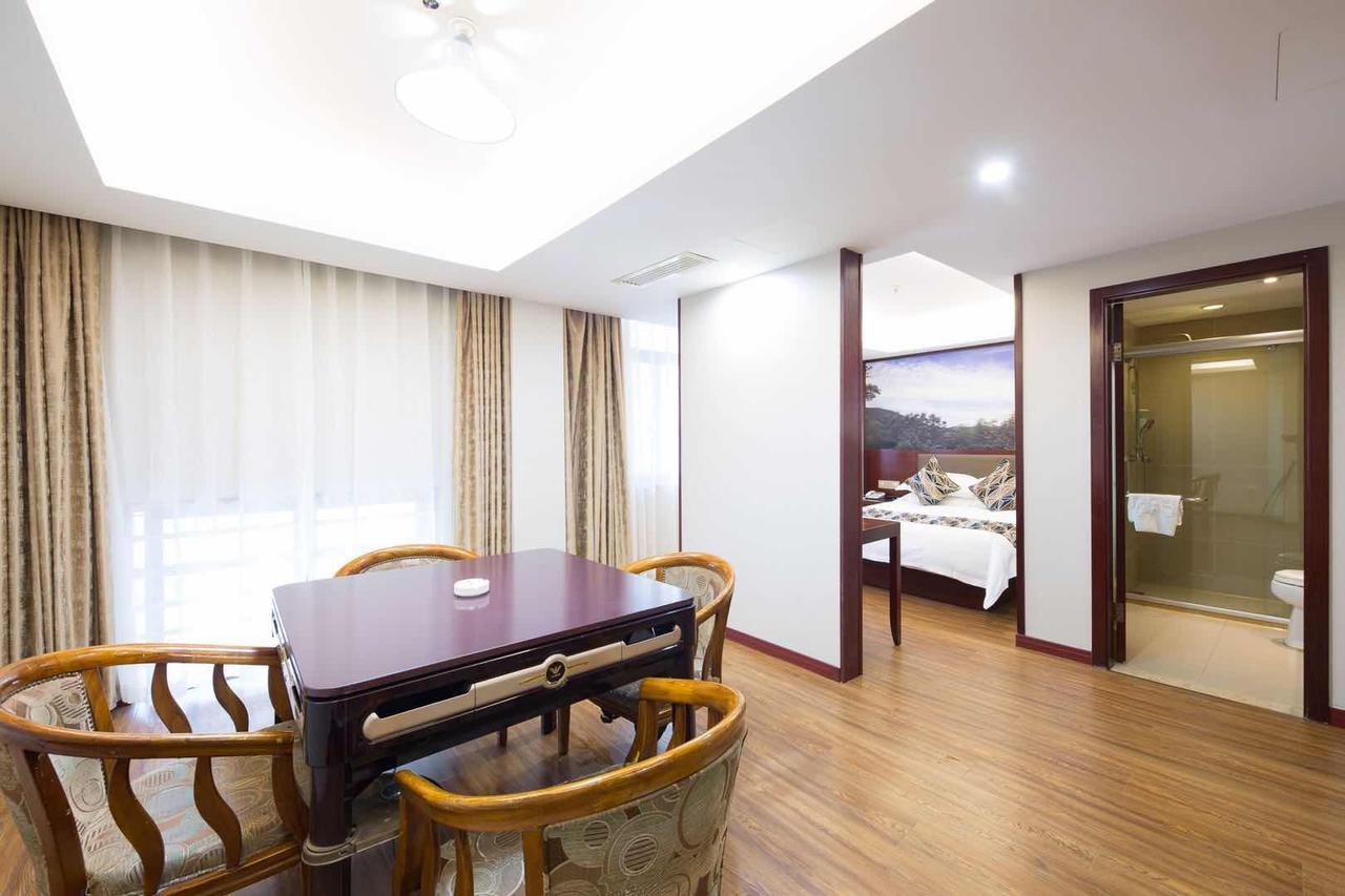 Ruide Hotel Yiwu  Exteriör bild